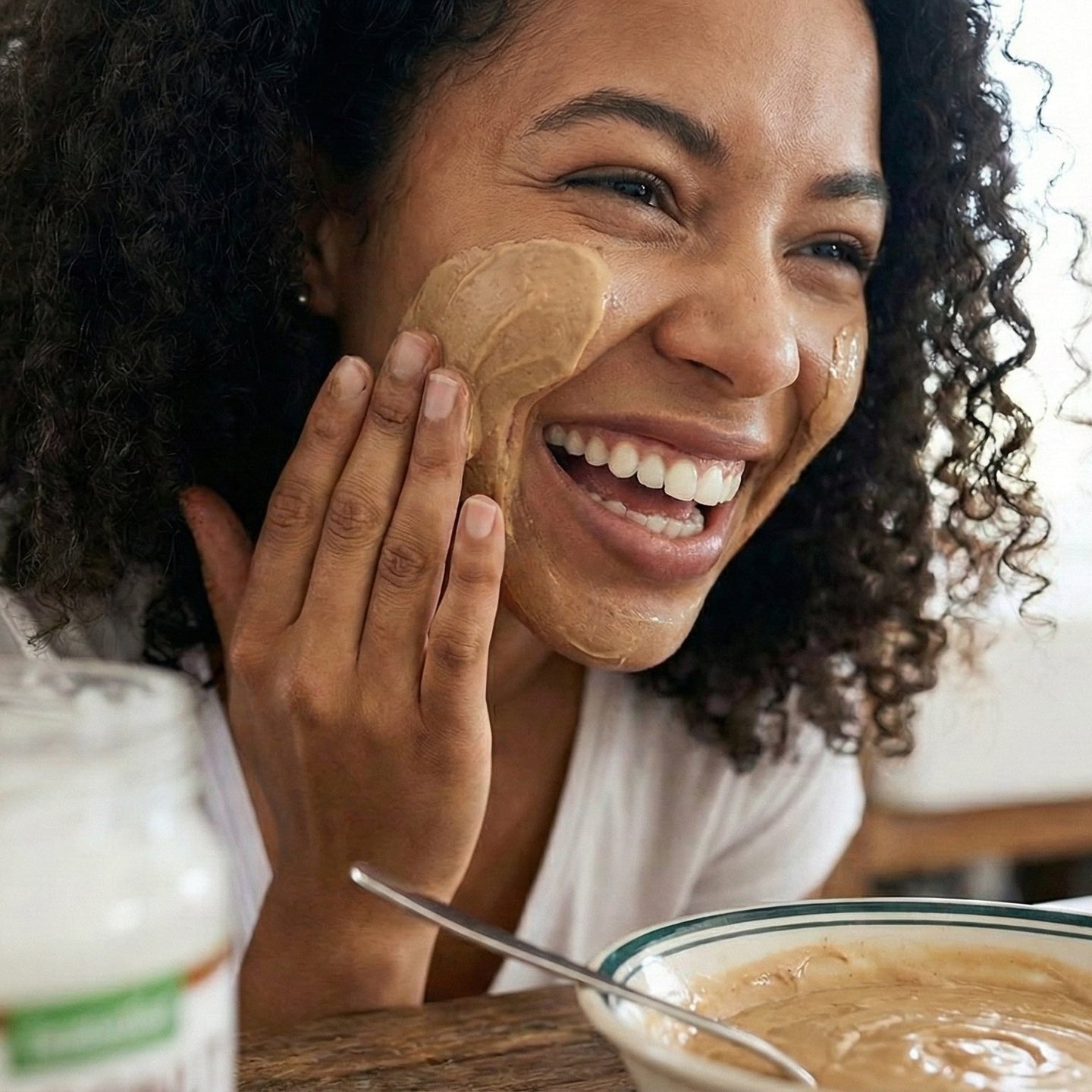 How to make a coffee body scrub for glowing skin
